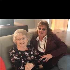 Meet your Posher, Lynette